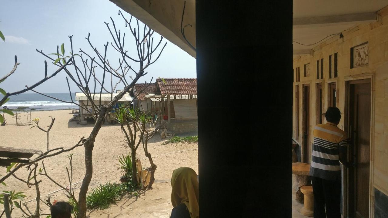 Hotel Kampoeng Drini Brono Ngoại thất bức ảnh